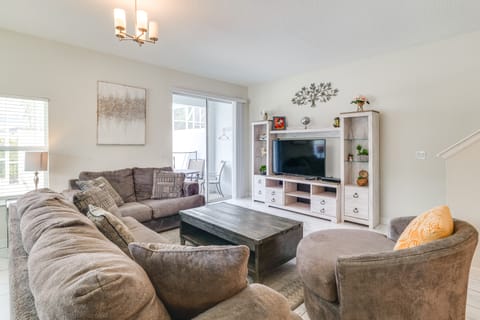 Pet Friendly! Townhome w/ Pool in ChampionsGate Apartment in Four Corners