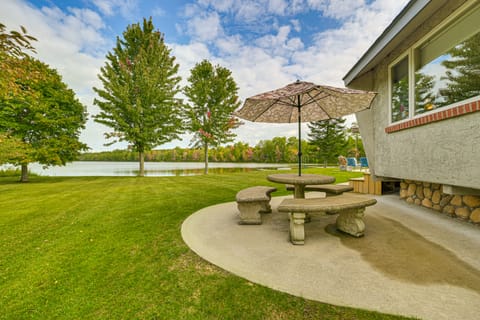 Lakefront Home - Private Dock, Fire Pit & Yard House in Michigan