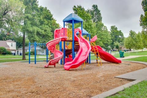 Convenient OKC Apartment: 4 Mi to Dtwn! Apartment in Oklahoma City