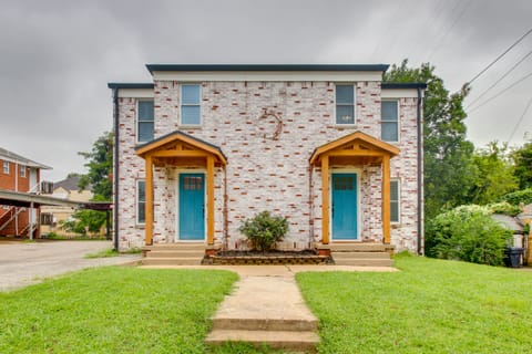 Convenient OKC Apartment: 4 Mi to Dtwn! Apartment in Oklahoma City