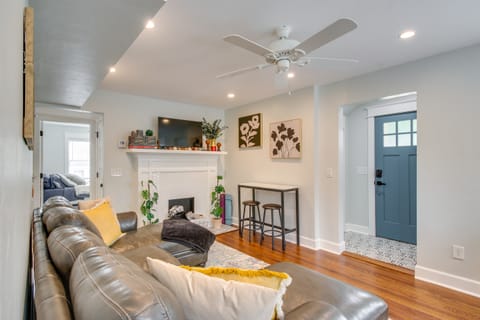 Convenient OKC Apartment: 4 Mi to Dtwn! Apartment in Oklahoma City