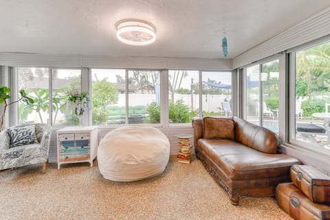 Private Hot Tub, Pool & Yard: Modern Bradenton Gem House in Bradenton