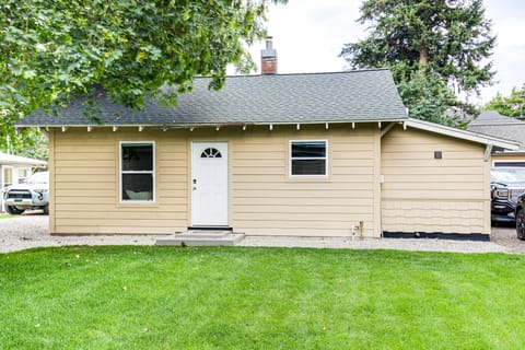 Walk to Campus & Riverfront Park: Missoula Gem! House in Missoula