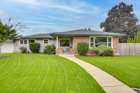 Willamette Valley Family Home w/ Fenced Yard House in Albany