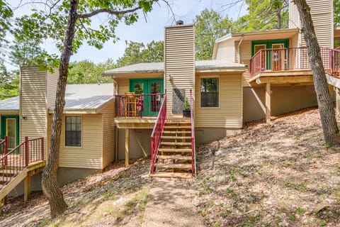 Walk to Table Rock Lake: Updated Cabin w/ Deck! House in Table Rock Lake