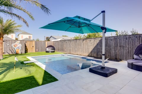 Southern Colonial Escape w/ Pool in NOLA! House in Ninth Ward