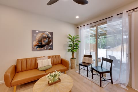 Duplex w/ Furnished Patio Near Lake Ouachita! House in Lake Ouachita