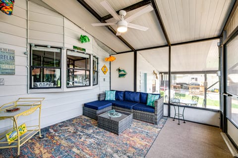 Angler's Paradise! Homosassa River Retreat w/ Dock House in Homosassa