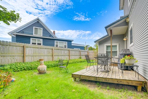 Steps to Dtwn & River! Boyne City Family Retreat House in Boyne City