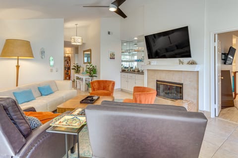 Pool Access, WFH Ready: Home in Palm Desert House in Indian Wells