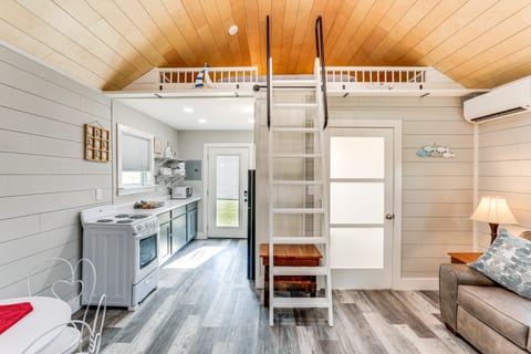 Pet Friendly! Norfork Lake Getaway w/ Fire Pit Apartment in Norfork Lake