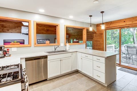 Sauna + Deck: Wooded Cabin on Lake Vermilion! House in Lake Vermilion