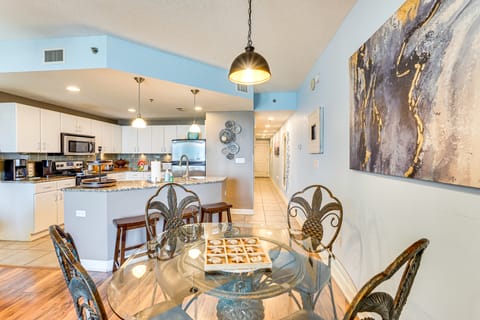 Scenic Balcony & Resort Perks: PCB Condo! Apartment in Panama City Beach