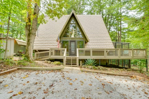 Bear Essentials: 2 Mi to Smoky Mtns Nat’l Park House in Sevier County