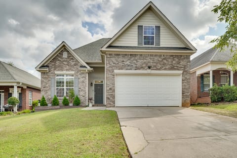 14 Mi to Augusta! Family Home w/ Pet-Friendly Yard House in Augusta