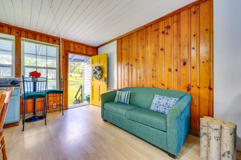 5 Mi to Dtwn! Peaceful Retreat in Jacksonville House in Jacksonville