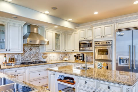 Outdoor Oasis! Luxe Hilltop Home in San Marcos House in San Marcos