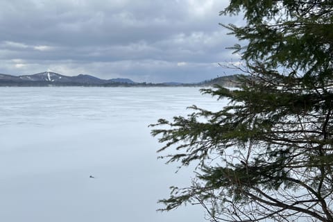 6 Mi to Ski Slopes: 'Oak View' Lakefront Home! House in Capital District, NY, USA