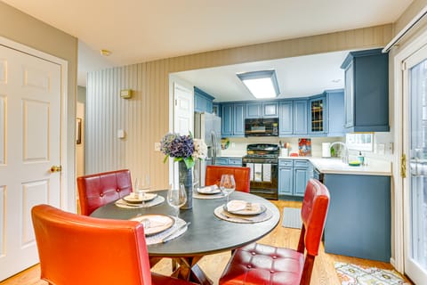 Spacious Family Home w/ Deck & Yard in Littleton! House in Littleton