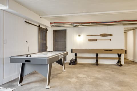 'The Townhall' Northwoods Retreat w/ Large Patio! House in Wisconsin