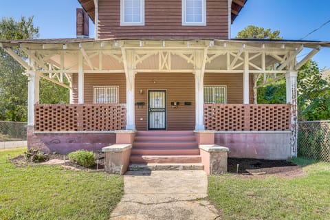 < 4 Mi to UAB & Dtwn: Updated Birmingham Apt Apartment in Birmingham