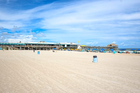 Steps to Sand: Condo w/ Pool Access in Cocoa Beach Apartment in Cocoa Beach