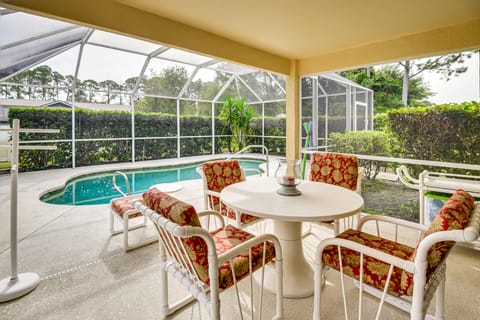 5 Mi to Beaches: Family Getaway in Palm Coast! House in Palm Coast