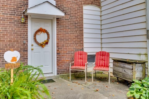 Walk to Main St & Creek: Historic Delphi Studio Apartment in Indiana