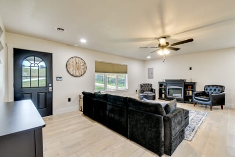 10 Mi to Red River Gorge: Peaceful Rural Getaway! House in Kentucky