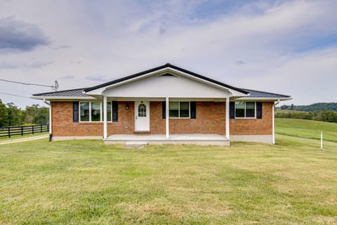 10 Mi to Red River Gorge: Peaceful Rural Getaway! House in Kentucky