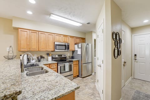 Steps to Pool + Golf! Family Myrtle Beach Retreat Apartment in Carolina Forest