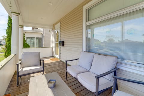 1 Mi to Dtwn & Franciscan University: Home w/ Yard House in Ohio