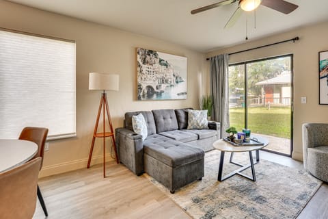 2 Mi to UF Campus: Modern Condo w/ Pool Access! Apartment in Gainesville