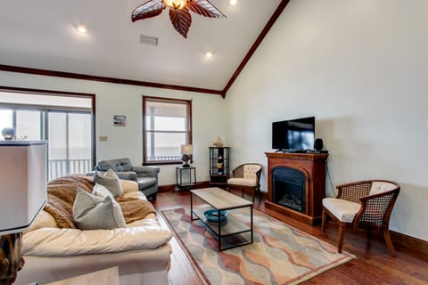 Private Beach & Views! Stilted Ocean Springs Home House in Mississippi