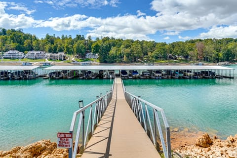 Private Boat Slip, Scenic Views: Norris Lake Condo Apartment in Norris Lake