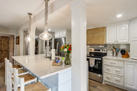 < 1 Mi to Boat Launch: Home w/ Dock in Scottsboro House in Alabama