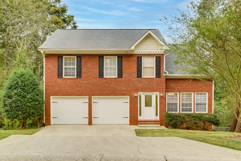 Hike, Golf, Explore: Home 10 Mi to Lake Lanier! House in Buford