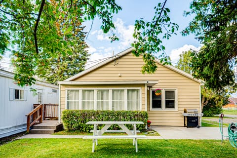 Fishing & Skiing Base! Residential Bozeman Escape House in Bozeman