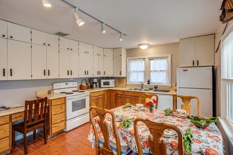 Fishing & Skiing Base! Residential Bozeman Escape House in Bozeman