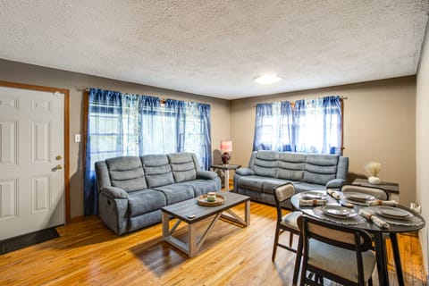 Walk to SC State University & Claflin: Cozy Home House in Orangeburg