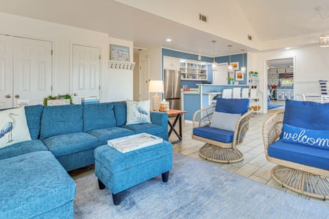 Steps to Gulf: Bayside Dauphin Island Home w/ Dock House in Dauphin Island