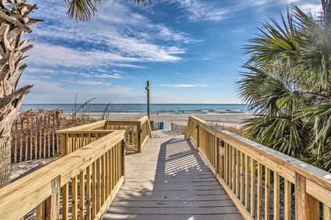 Oceanfront Myrtle Beach Condo: Resort Perks! Apartment in Myrtle Beach