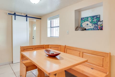 Walk Downtown: Authentic Adobe Home in Las Cruces! House in Las Cruces