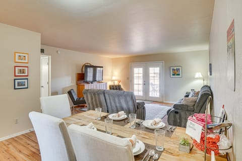 5 Mi to Dtwn: Tucson Townhome w/ Pool Access! Apartment in Tucson