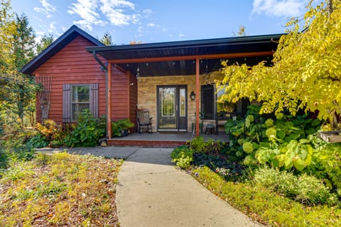 Stars & Sunsets! Door Peninsula Retreat w/ Deck House in Door County