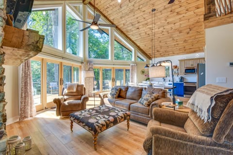 Secluded Lake Lanier Cabin w/ Game Area House in Lake Lanier