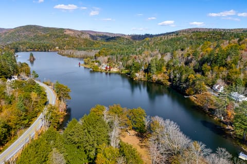 6 Mi to Okemo! Family Townhome in Lakeside Resort Apartment in Plymouth