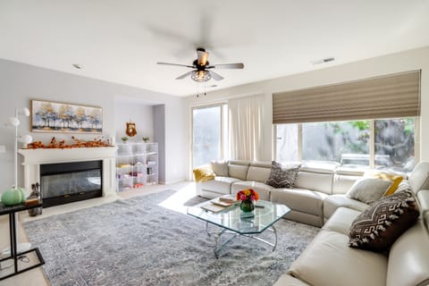 13 Mi to Slopes: Cozy Home w/ Fenced Yard in Reno House in Reno