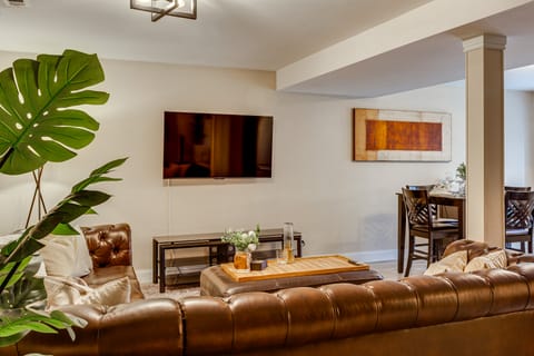 4 Mi to Waterfront Parks! Cozy Apt in Tacoma Area Apartment in University Place