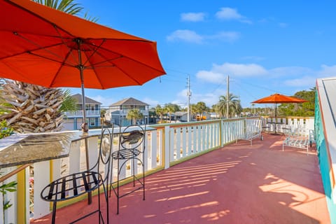 Steps to Ocean! PCB Family Home w/ Outdoor Oasis House in Laguna Beach